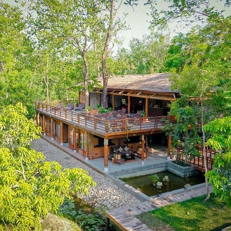 Miraaya Wellness And Golf Resort 奇旺 外观 照片