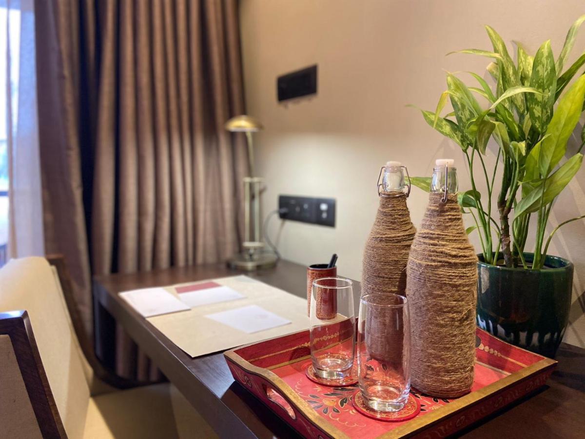 Miraaya Wellness And Golf Resort 奇旺 外观 照片