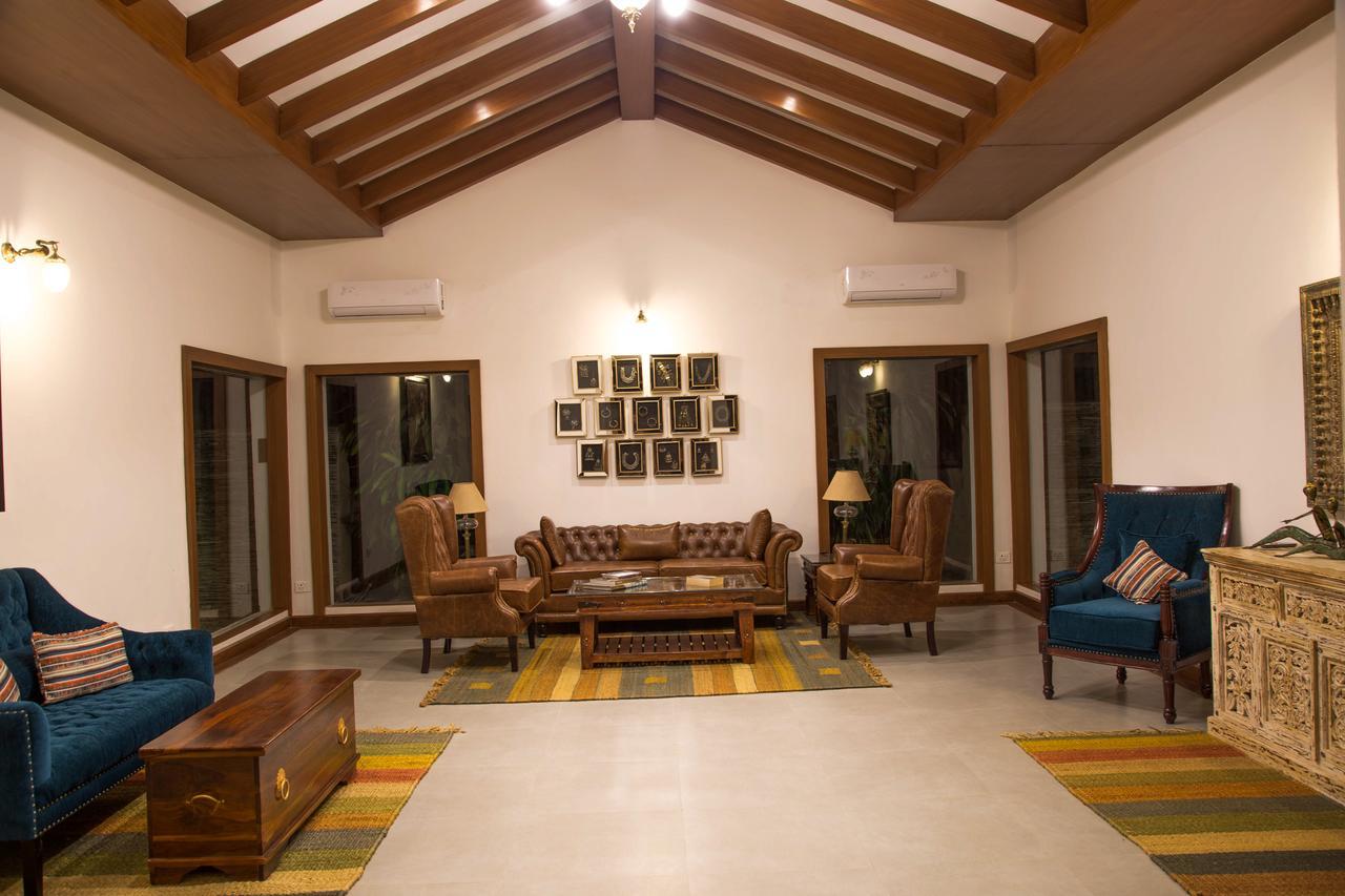 Miraaya Wellness And Golf Resort 奇旺 外观 照片