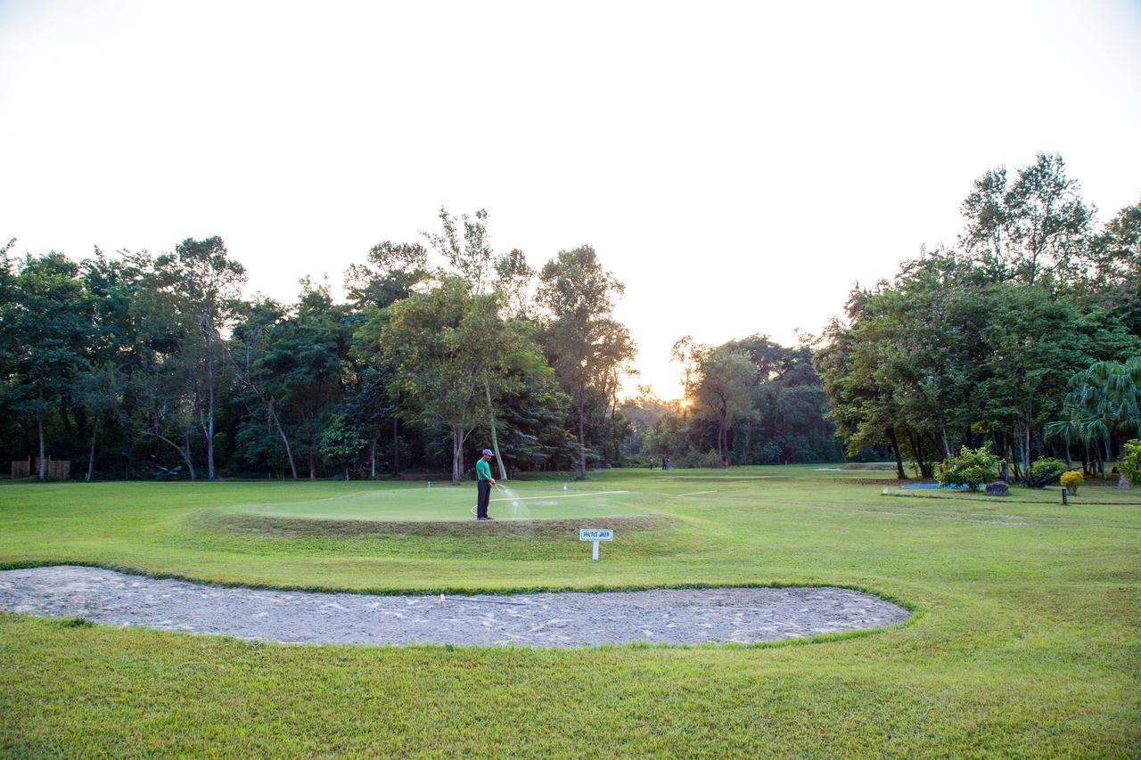Miraaya Wellness And Golf Resort 奇旺 外观 照片