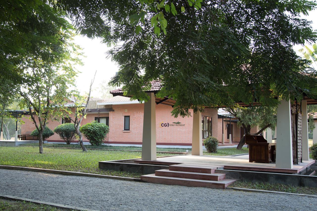 Miraaya Wellness And Golf Resort 奇旺 外观 照片