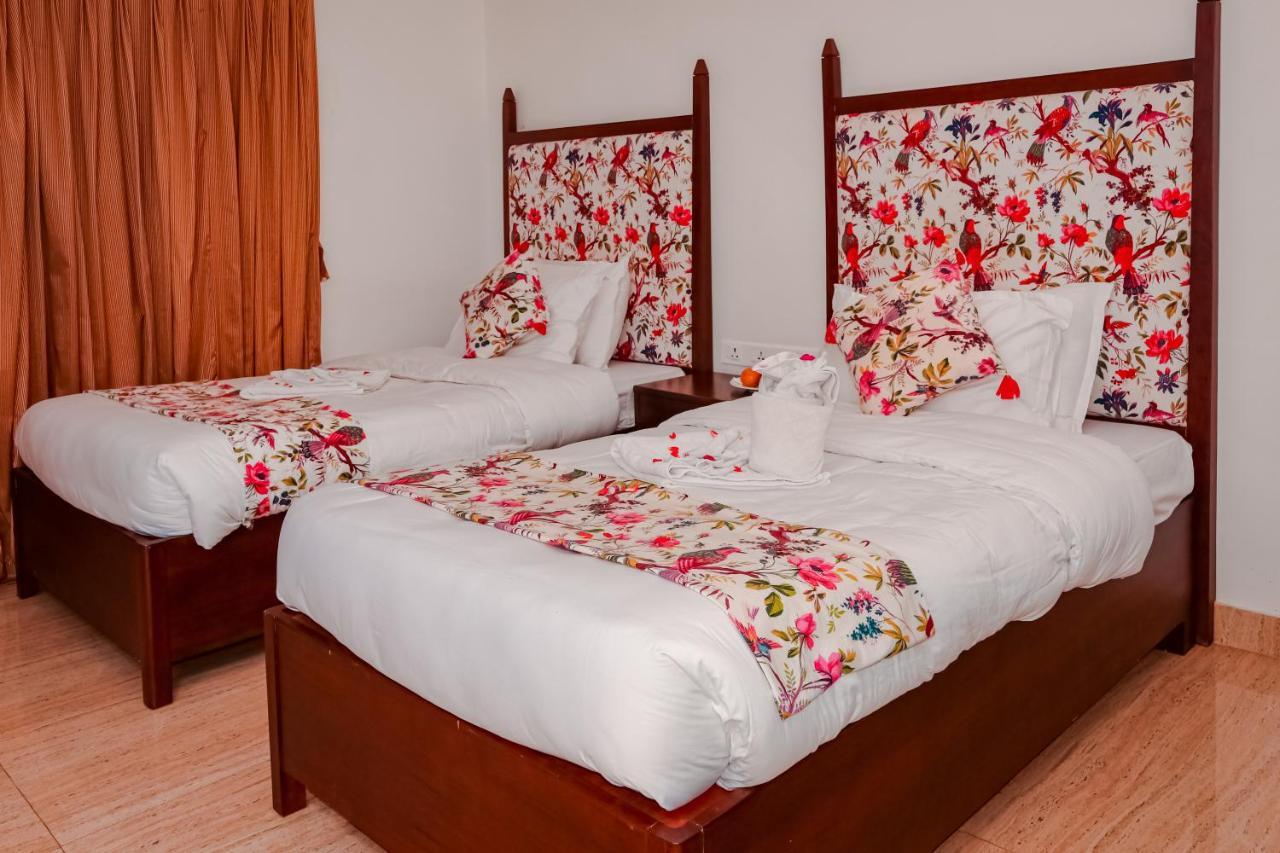 Miraaya Wellness And Golf Resort 奇旺 外观 照片